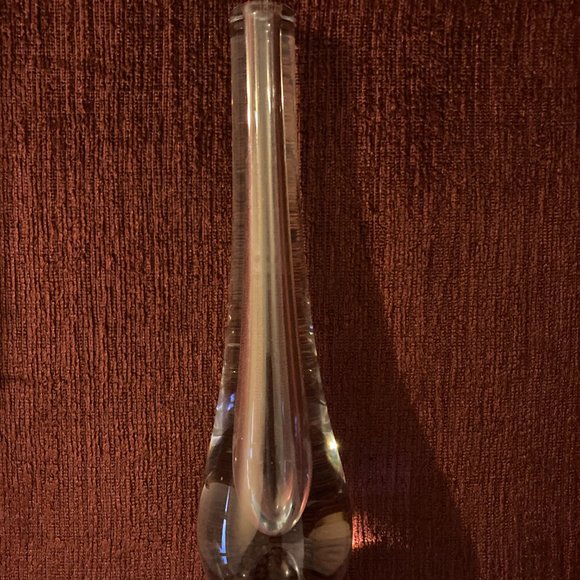 Single Rose Crystal Vase - Picture 2 of 4